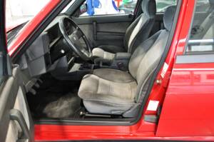 Bild 17/30 von Alfa Romeo 75 2.0 Twin Spark (1988)