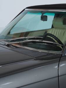 Immagine 13/51 di Mercedes-Benz 280 SL (1985)