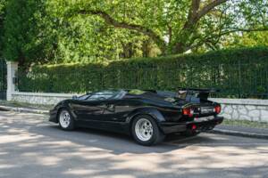 Imagen 2/51 de Lamborghini Countach 25th Anniversary (1990)