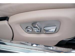 Image 30/38 of Rolls-Royce Wraith (2014)