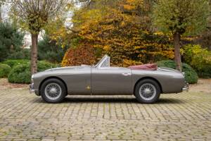 Afbeelding 27/29 van Aston Martin DB 2&#x2F;4 Mk II DHC (1956)