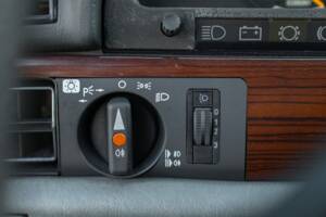 Image 39/50 of Mercedes-Benz 500 SEL (1985)