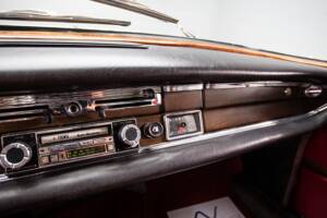 Imagen 20/32 de Mercedes-Benz 220 SE b (1965)