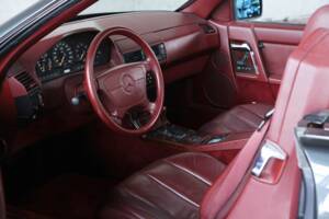 Image 9/37 of Mercedes-Benz SL 500 (1995)