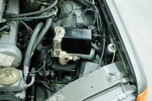 Bild 10/50 von Mercedes-Benz 500 SEL (1983)