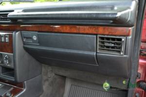 Image 25/49 de Mercedes-Benz 230 GE (SWB) (1993)