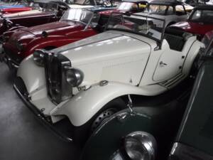 Image 4/12 of MG TD (1955)
