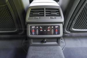 Image 11/12 of Audi RS6 Avant (2021)