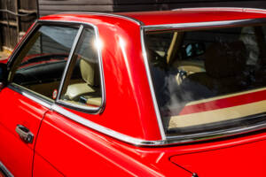 Image 8/59 of Mercedes-Benz 300 SL (1989)
