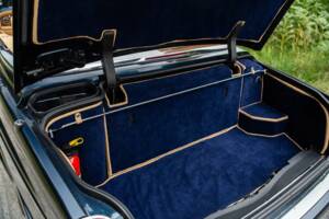 Afbeelding 46/50 van Bentley Azure (1997)