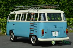 Bild 3/50 von Volkswagen T2b Camper (1976)
