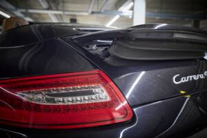 Bild 38/78 von Porsche 911 Carrera 4S (2006)