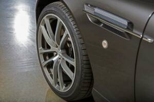 Afbeelding 11/20 van Aston Martin DB 9 (2011)