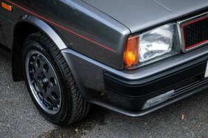 Imagen 38/50 de Lancia Delta 1.6 HF (1989)