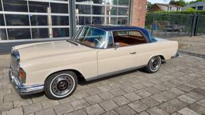 Bild 2/29 von Mercedes-Benz 280 SE (1968)