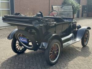 Immagine 4/13 di Ford Model T Touring (1925)