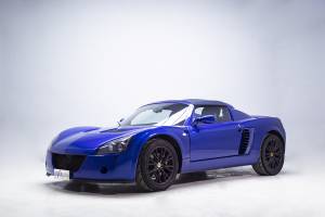 Afbeelding 4/43 van Opel Speedster 2.2 (2001)