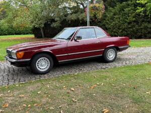 Immagine 3/29 di Mercedes-Benz 280 SL (1985)