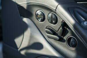Image 21/51 of Mercedes-Benz SL 65 AMG (2007)