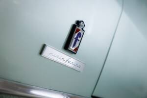 Image 20/24 de Peugeot 504 Coupé (1981)