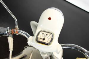 Image 48/50 of Piaggio Vespa 150 "Struzzo" VL (1956)