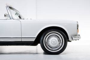 Imagen 24/33 de Mercedes-Benz 250 SL (1967)