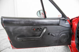 Bild 31/50 von Mazda MX-5 1.6 (1992)