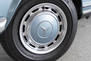 Bild 22/48 von Mercedes-Benz 280 SL (1968)