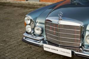 Immagine 14/84 di Mercedes-Benz 280 SE 3,5 (1970)
