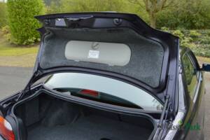 Bild 37/50 von BMW 320i (1994)