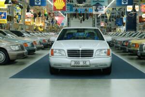 Bild 7/50 von Mercedes-Benz 300 SE (1992)