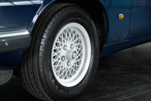 Image 10/50 of Jaguar XJS 5.3 V12 (1993)