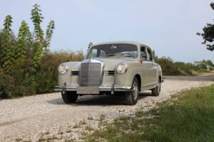 Imagen 1/39 de Mercedes-Benz 190 (1957)