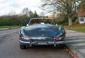 Image 6/25 de Mercedes-Benz 300 SL Roadster (1961)