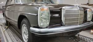 Bild 15/25 von Mercedes-Benz 200 (1969)