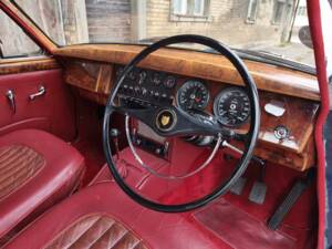 Image 11/21 of Jaguar Mk II 3.4 (1966)
