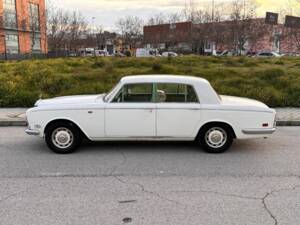 Image 6/8 de Rolls-Royce Silver Shadow I (1973)