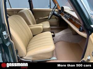 Image 14/15 of Mercedes-Benz 250 SE (1967)