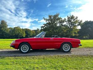 Imagen 12/50 de Alfa Romeo 1750 Spider (1971)