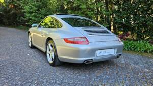 Image 23/37 de Porsche 911 Carrera (2004)