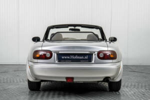 Immagine 13/50 di Mazda MX-5 1.6 (1995)