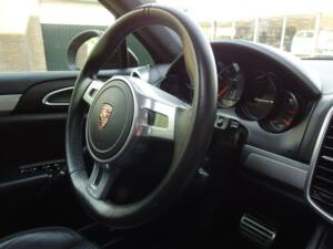Imagen 46/97 de Porsche Cayenne Turbo (2011)