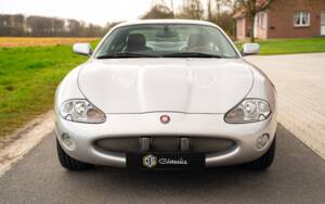Bild 8/37 von Jaguar XKR (2001)