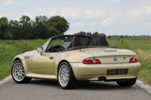 Bild 2/50 von BMW Z3 Convertible 3.0 (2000)