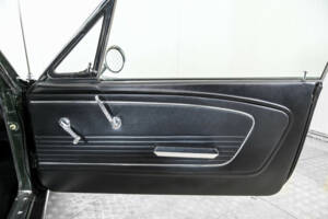 Immagine 36/50 di Ford Mustang 289 (1966)
