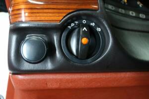 Image 16/50 of Mercedes-Benz 280 CE (1980)