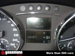 Bild 11/15 von Mercedes-Benz R 500 4MATIC (2006)