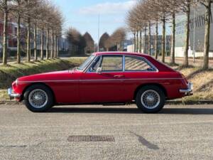 Image 3/23 of MG MGB GT (1968)