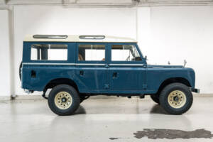 Image 4/31 of Land Rover 109 (1980)