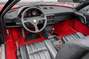 Image 19/30 of Ferrari 328 GTS (1989)